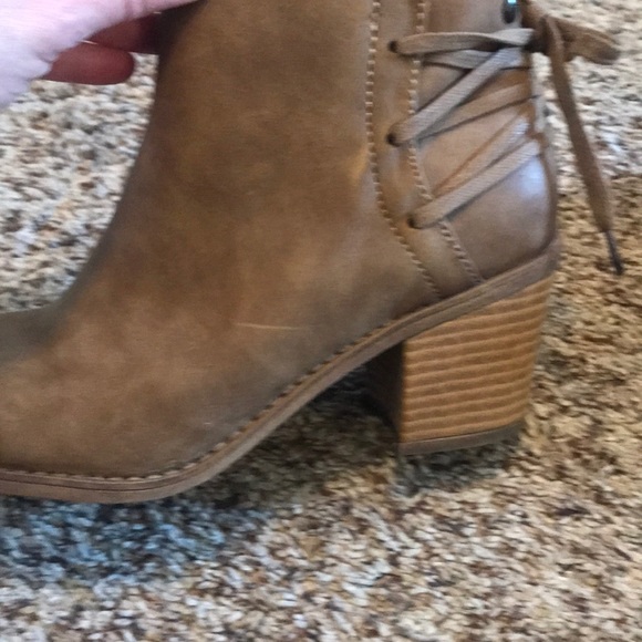Cute brown booties! - Picture 5 of 5